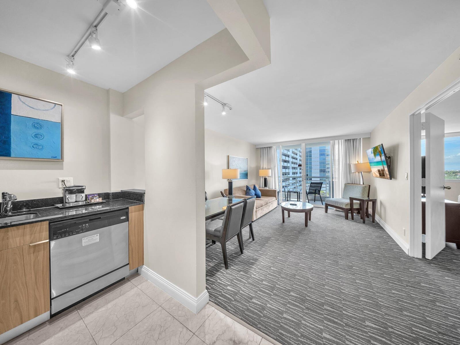 2670 E SUNRISE Boulevard 805, Fort Lauderdale, FL 33304
