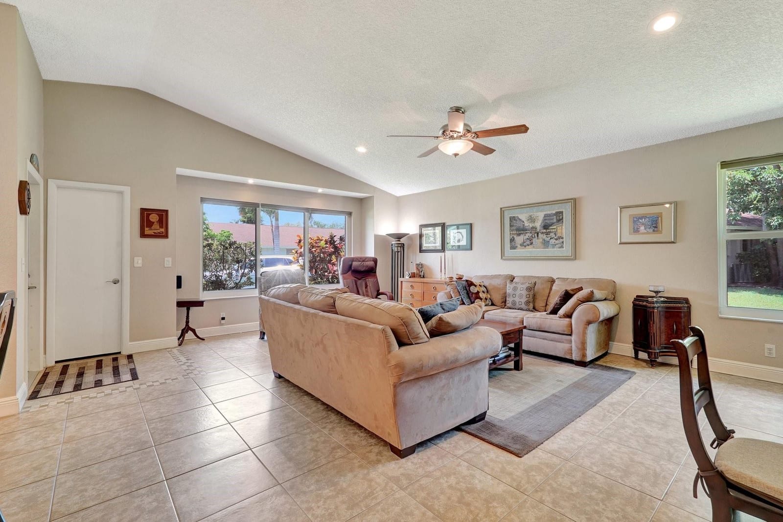 8630 BRIDLE PATH Court 207 — photo 9