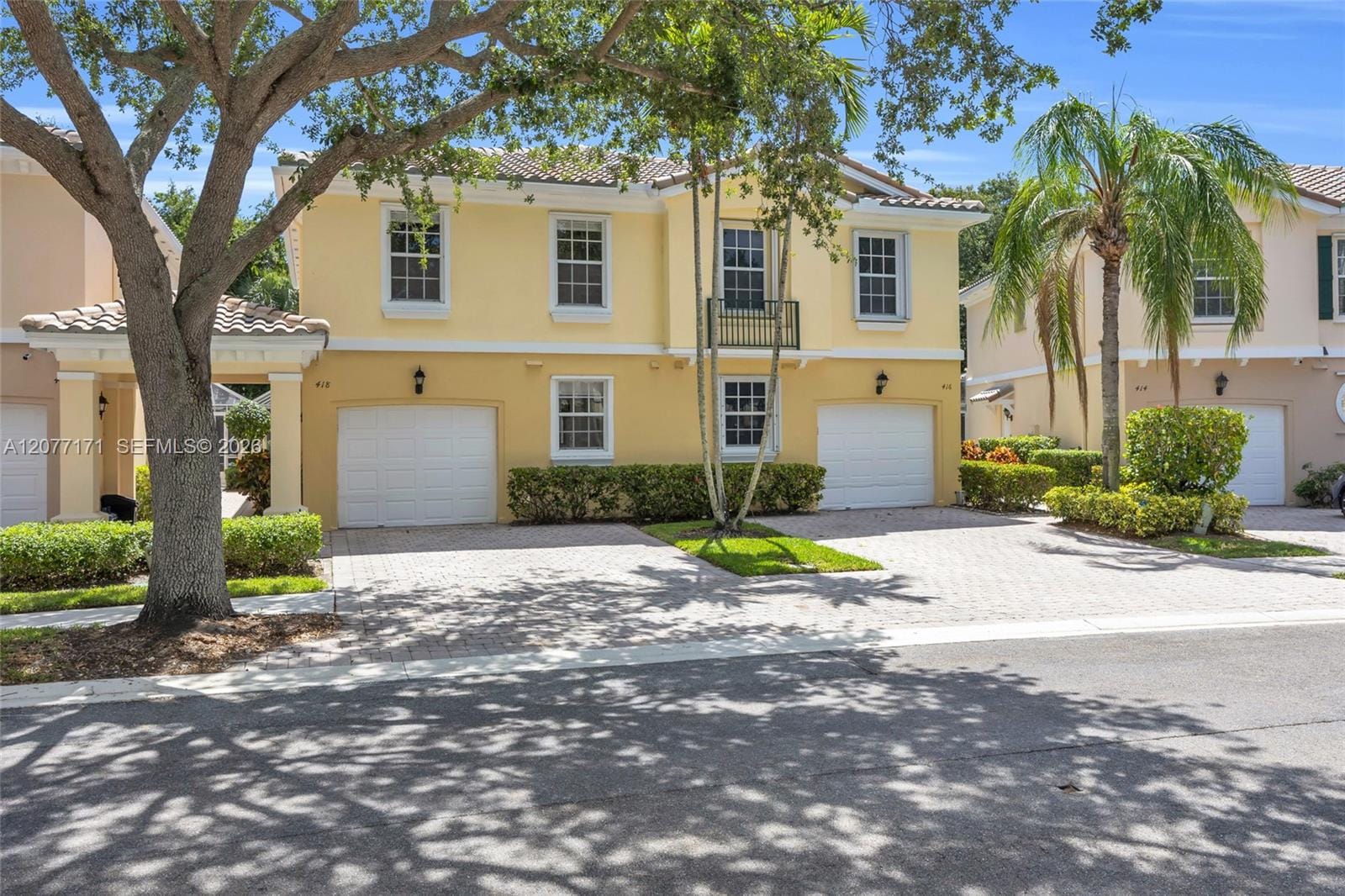 418 Capistrano Drive, Palm Beach Gardens, FL 33410