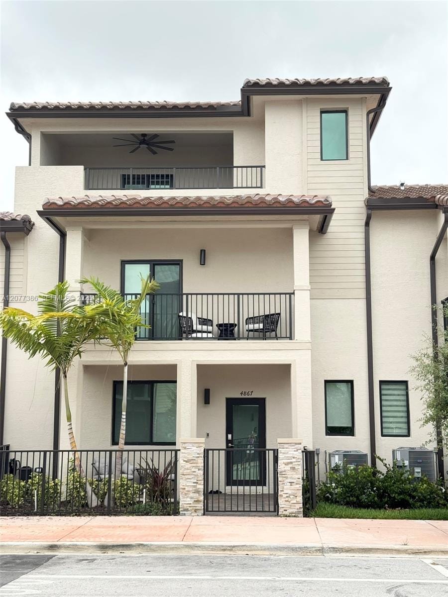 4867 NW 84th Avenue, Doral, FL 33166