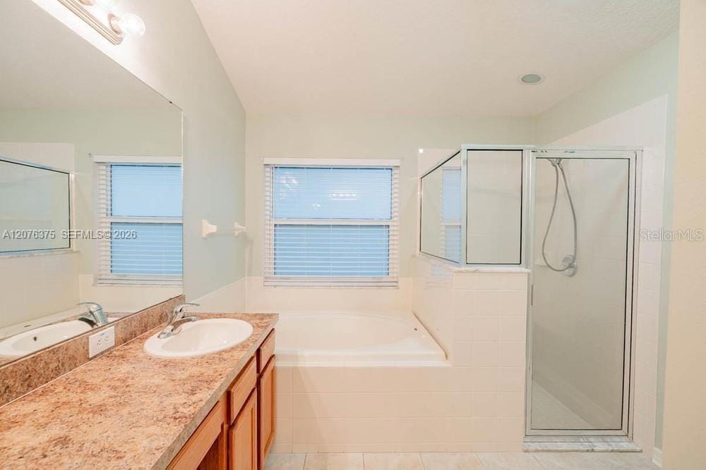 311 Delwood Breck Street, FL 33570 photo 10