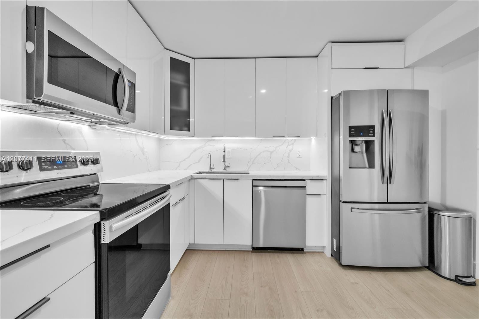2401 S Ocean Drive 507 — photo 9