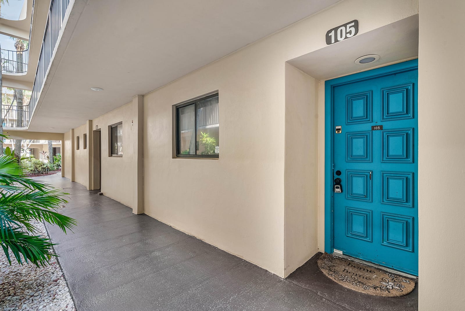 5190 LAS VERDES Circle 105, Delray Beach, FL 33484 photo 2
