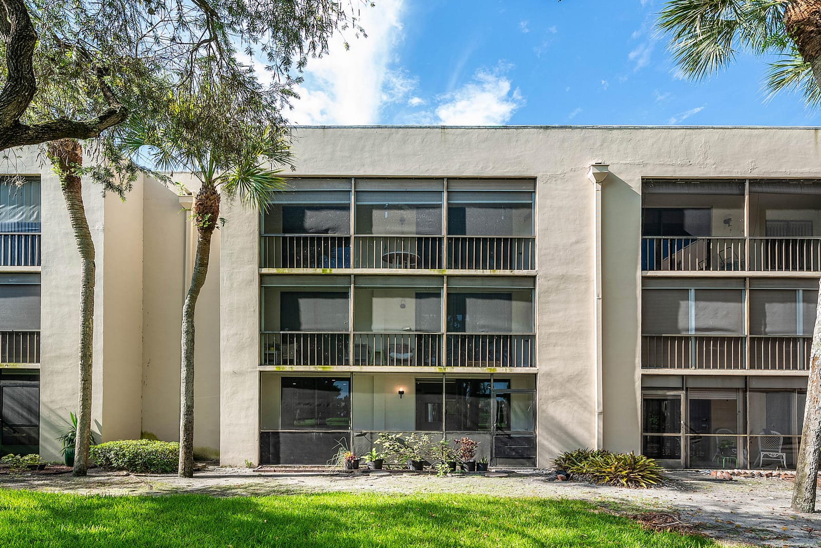5190 LAS VERDES Circle 105, Delray Beach, FL 33484 photo 28