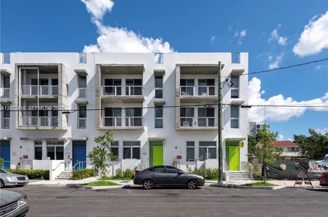 765 NW 1st Street 301, Miami, FL 33128