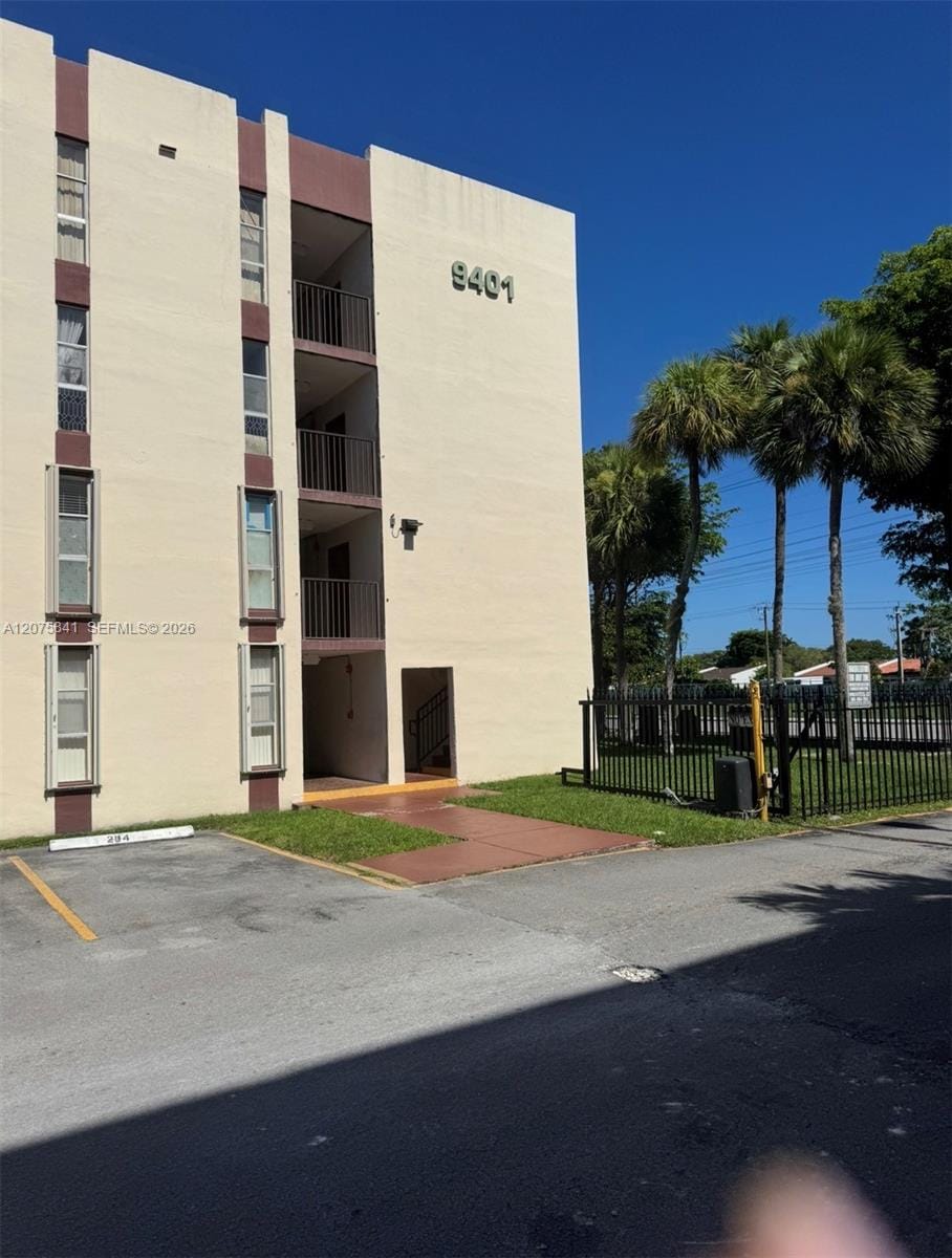 9401 SW 4th Street 103, Miami, FL 33174