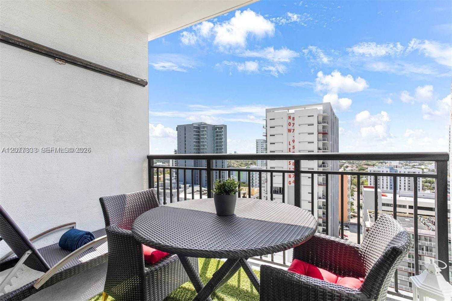 999 SW 1st Avenue 1906, Miami, FL 33130 photo 12