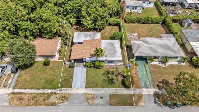 835 NW 84th Street, sold in ZIP 33150, Miami, FL