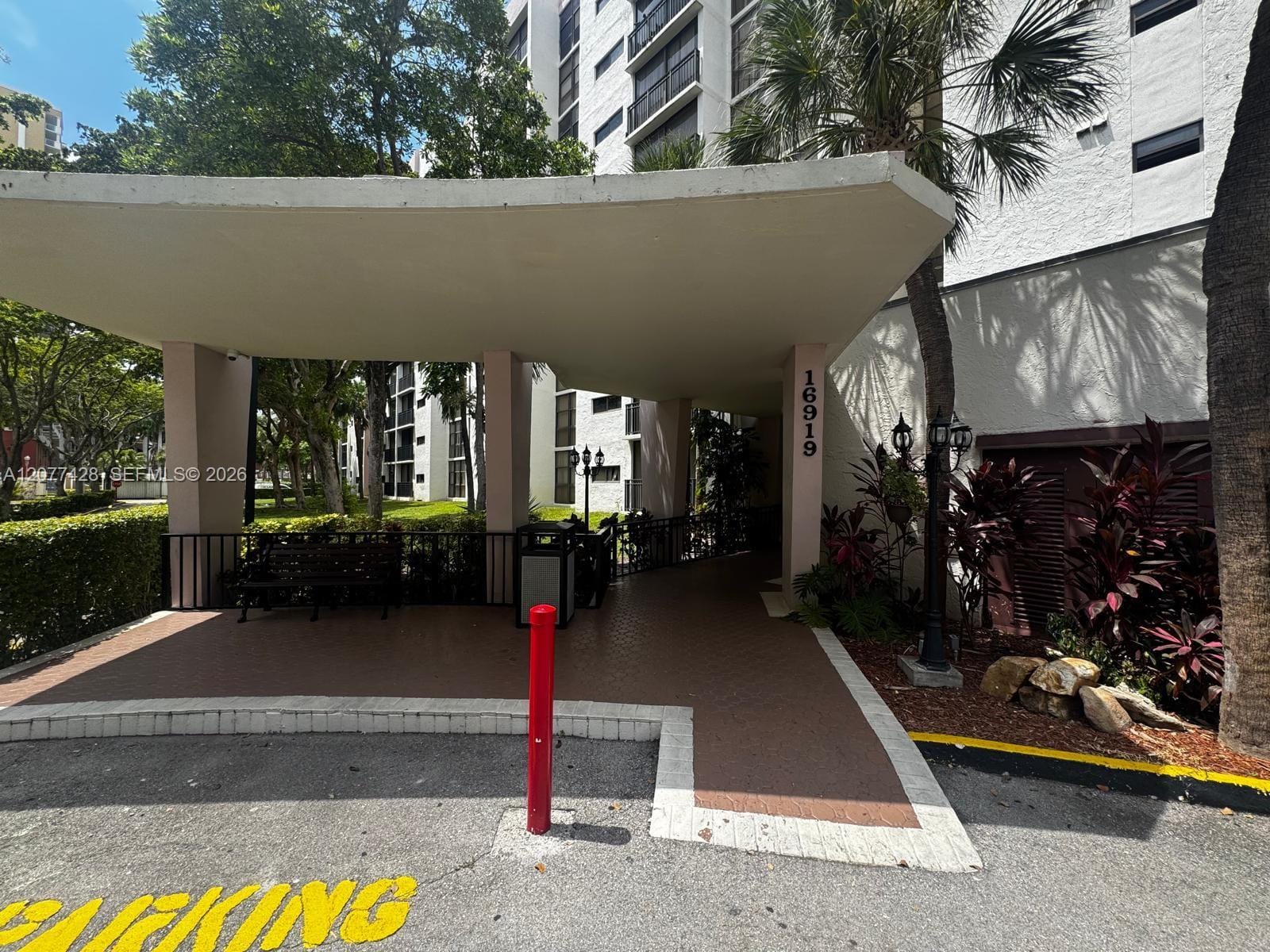 16919 N Bay Road 108, Sunny Isles Beach, FL 33160 photo 13