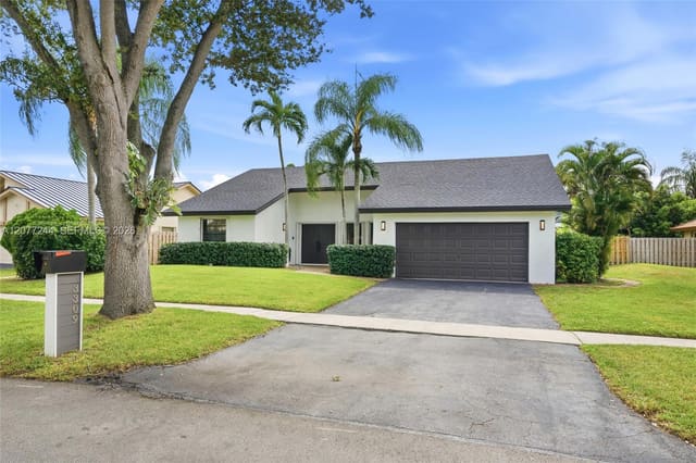3309 NW 94th Avenue, sold in ZIP 33351, Sunrise, FL
