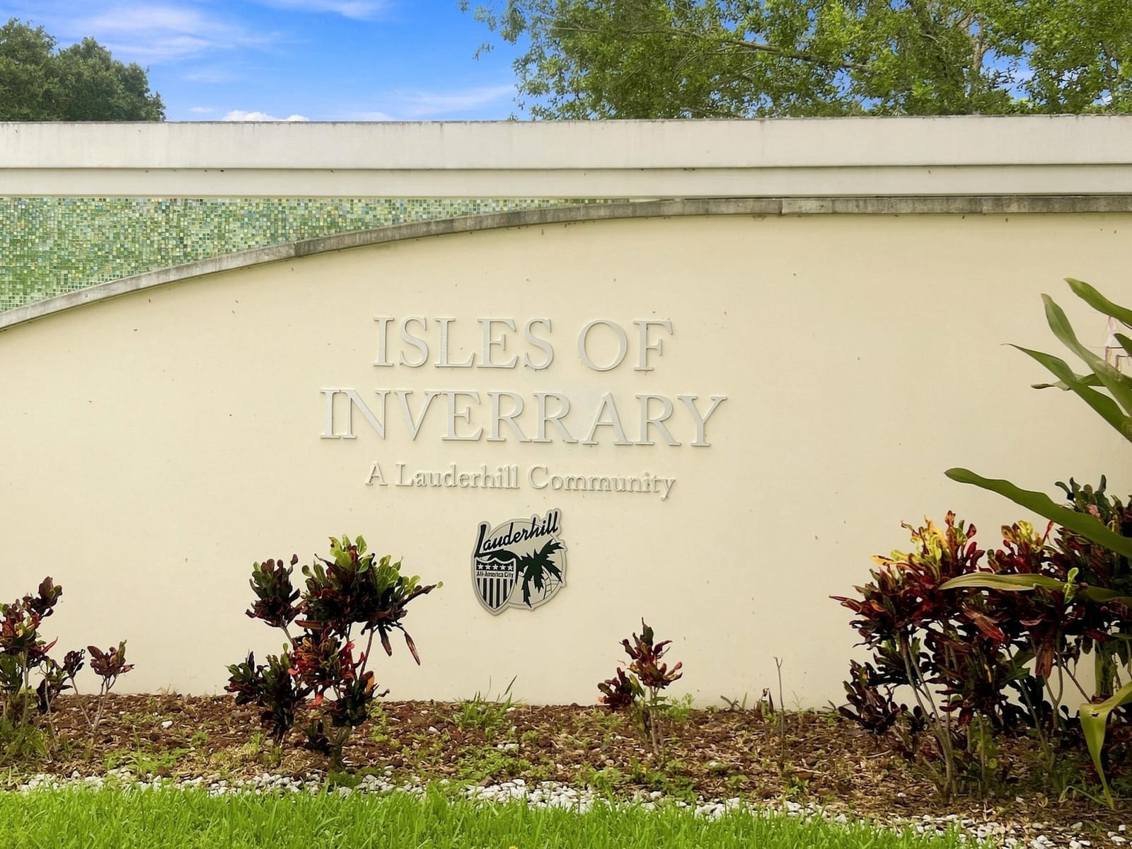 6575 W Oakland Park Boulevard 101 — photo 2