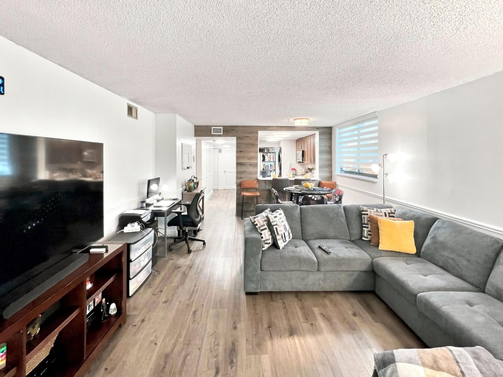 6575 W Oakland Park Boulevard 101 — photo 12