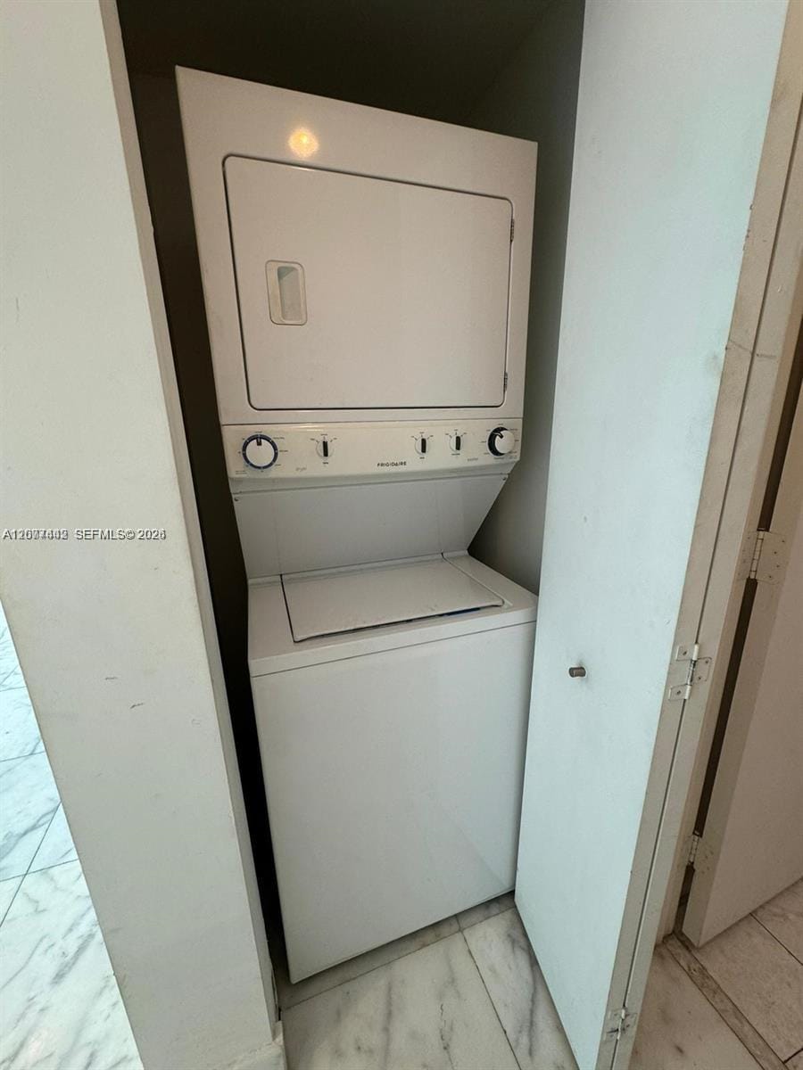 1331 Brickell Bay Drive 1704 — photo 4