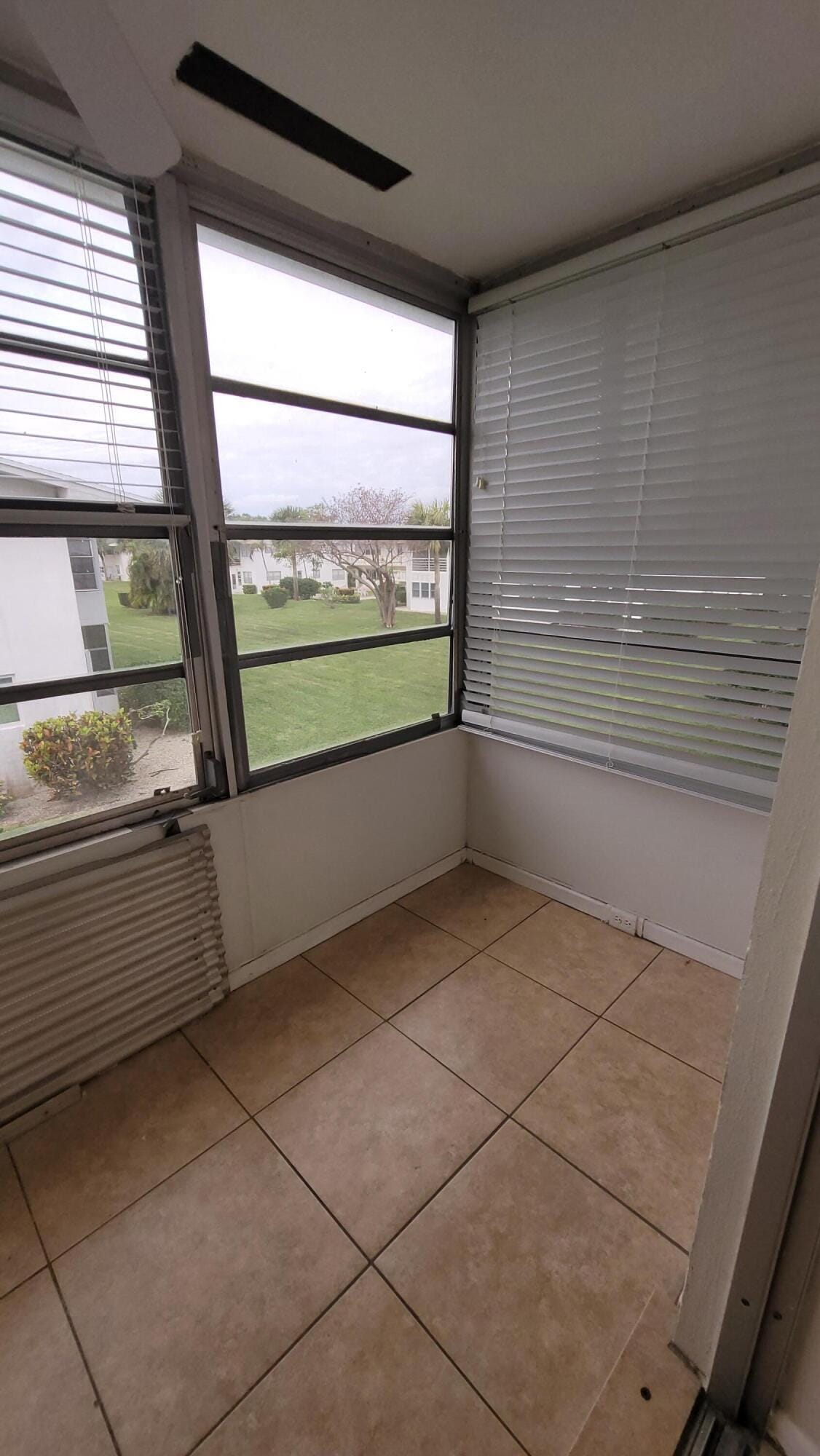208 EASTHAMPTON I, West Palm Beach, FL 33417 photo 17