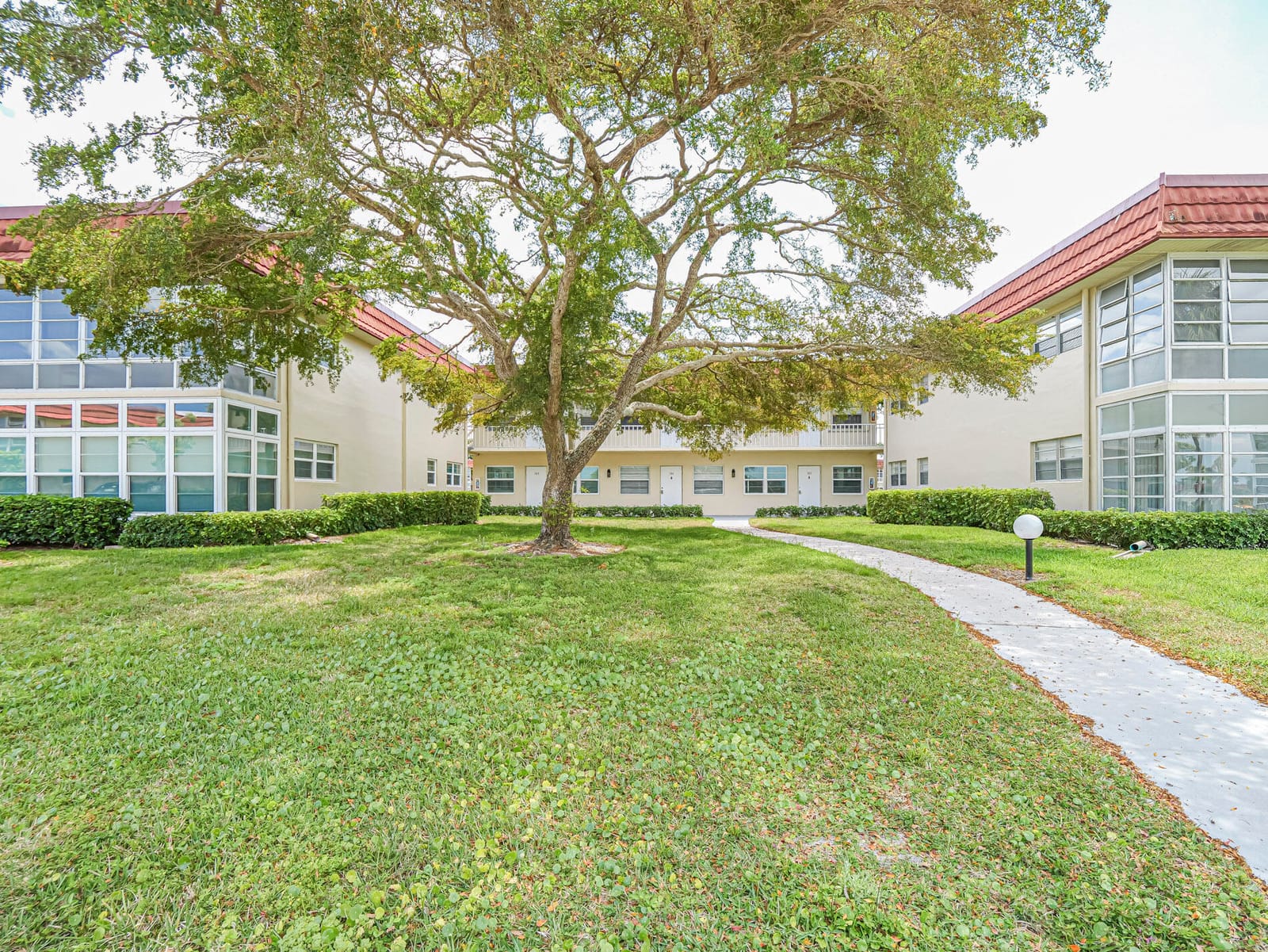 41 WOODLAND Drive 205, Vero Beach, FL 32962