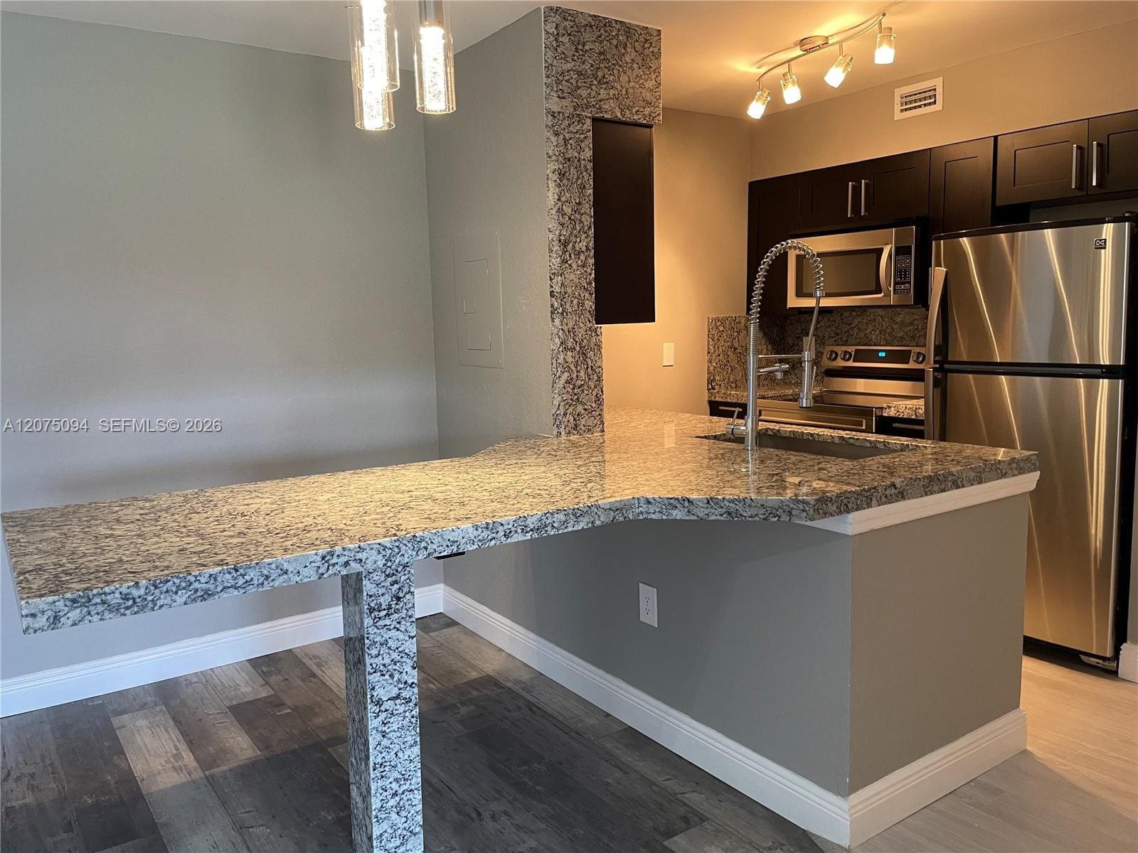 4158 Inverrary Drive 503 — photo 4