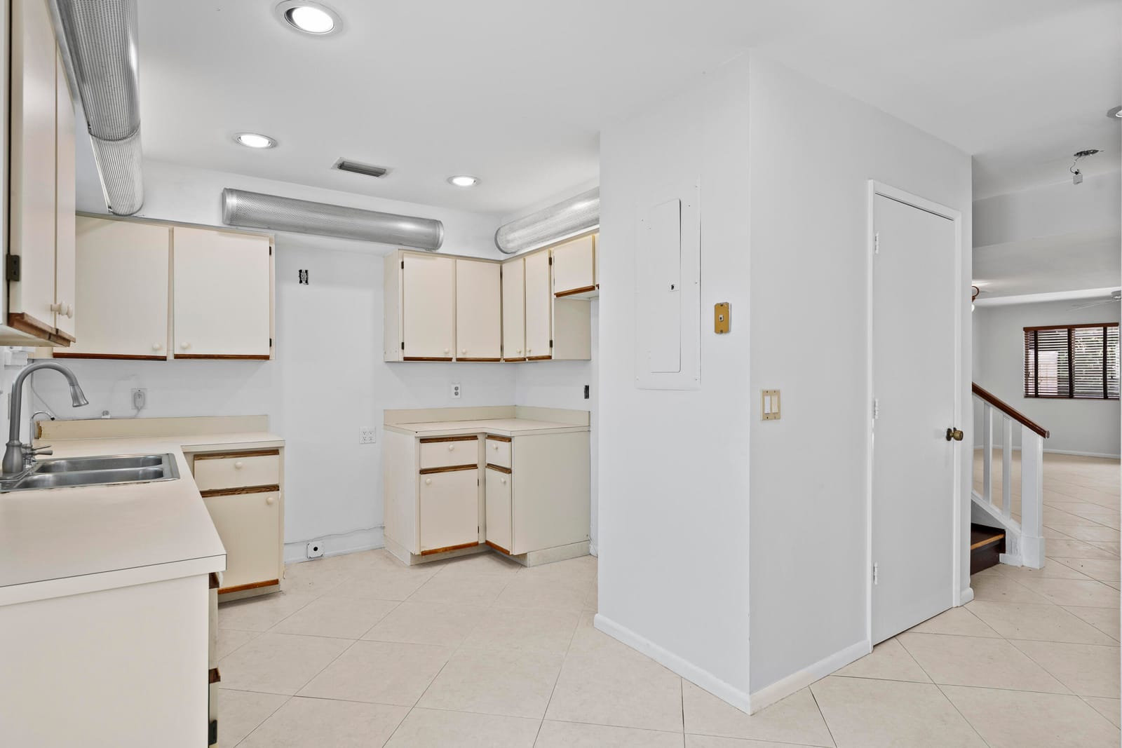 6151 Riverwalk Lane Unit 8 — photo 11