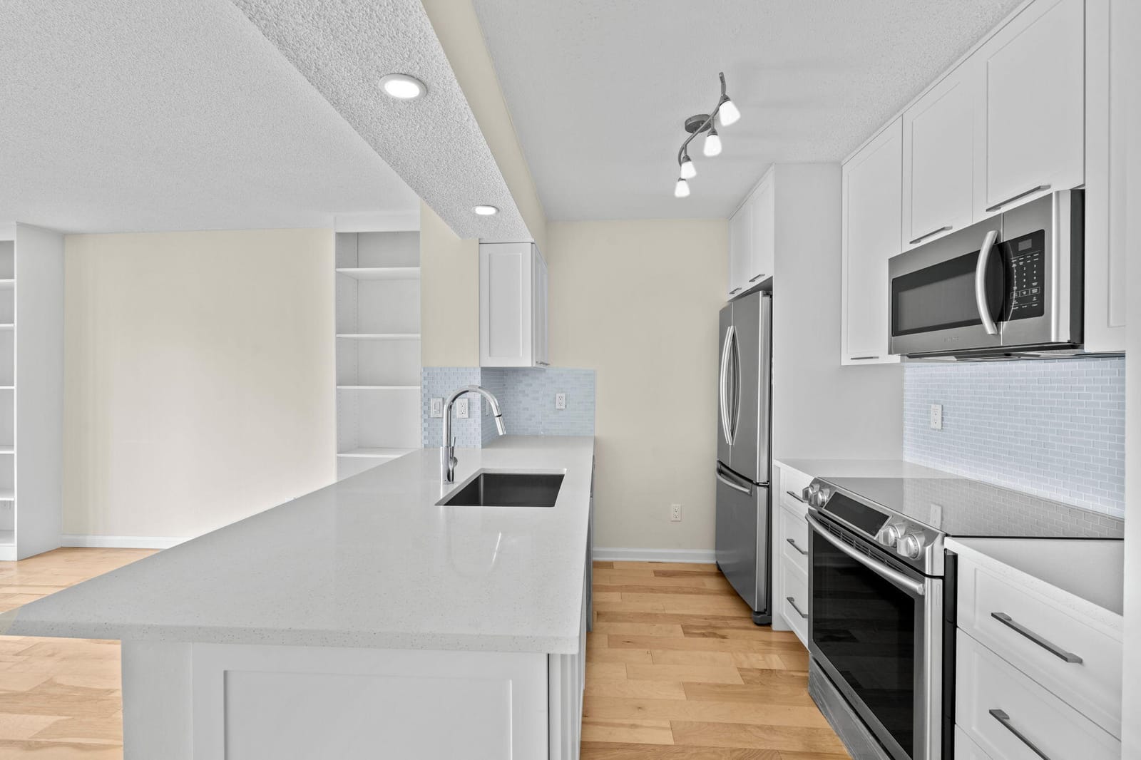 286 Cypress Point Drive — photo 3
