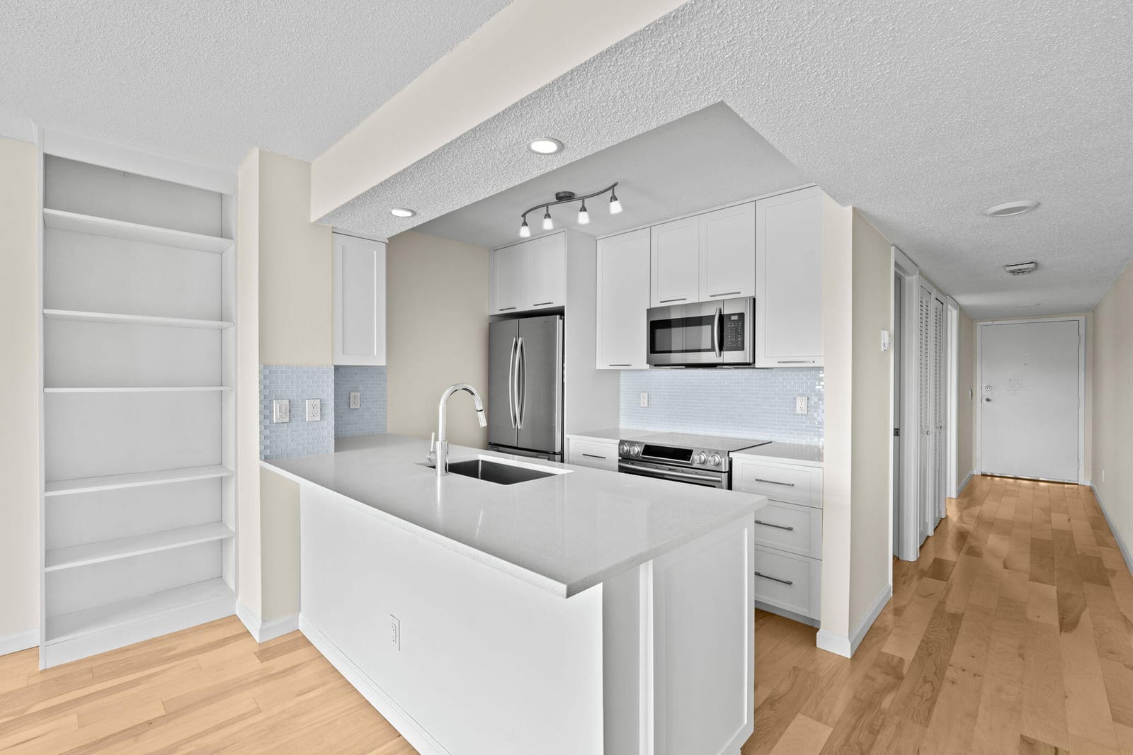 286 Cypress Point Drive, Palm Beach Gardens, FL 33418