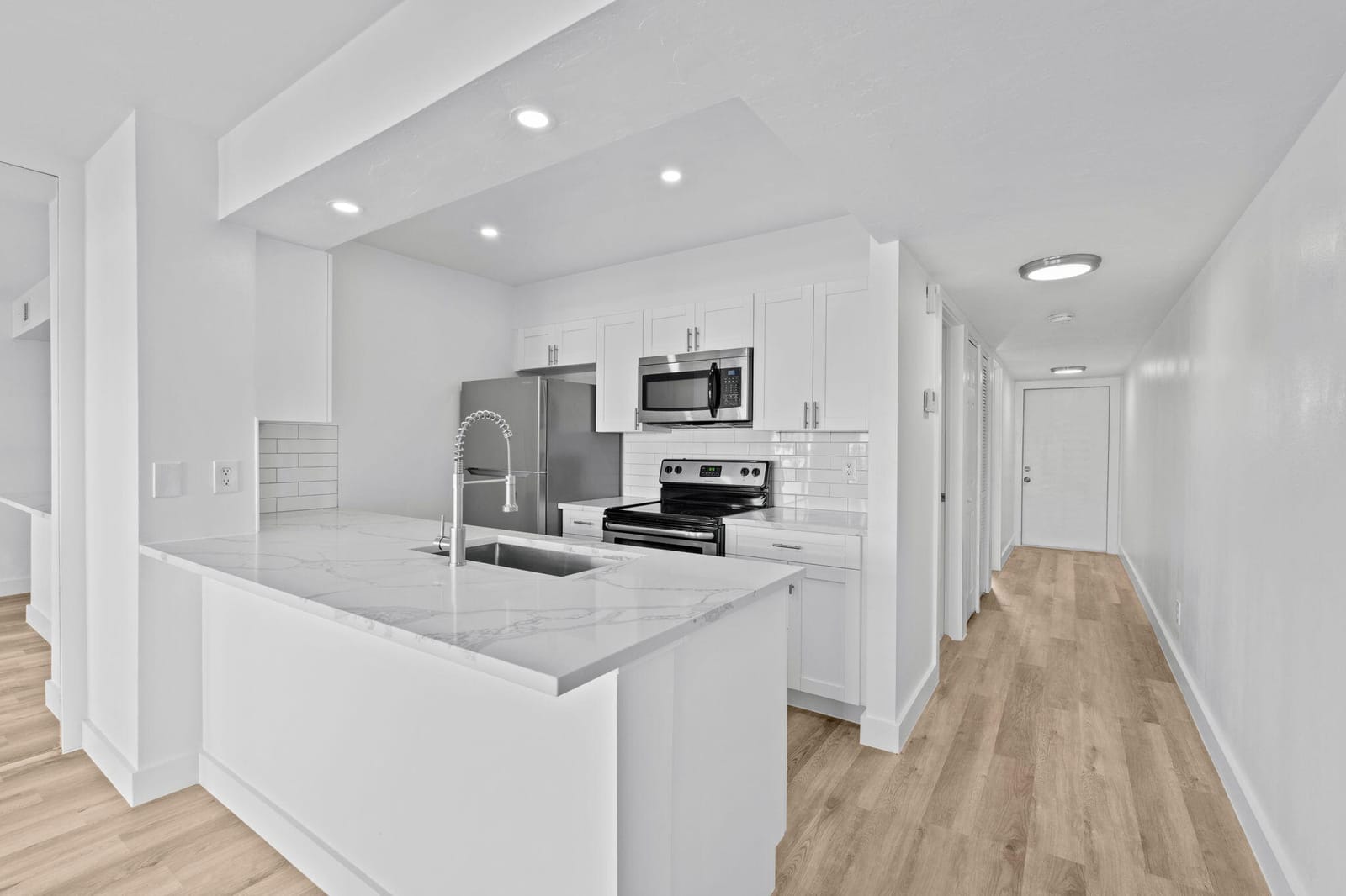 271 Cypress Point Drive — photo 3