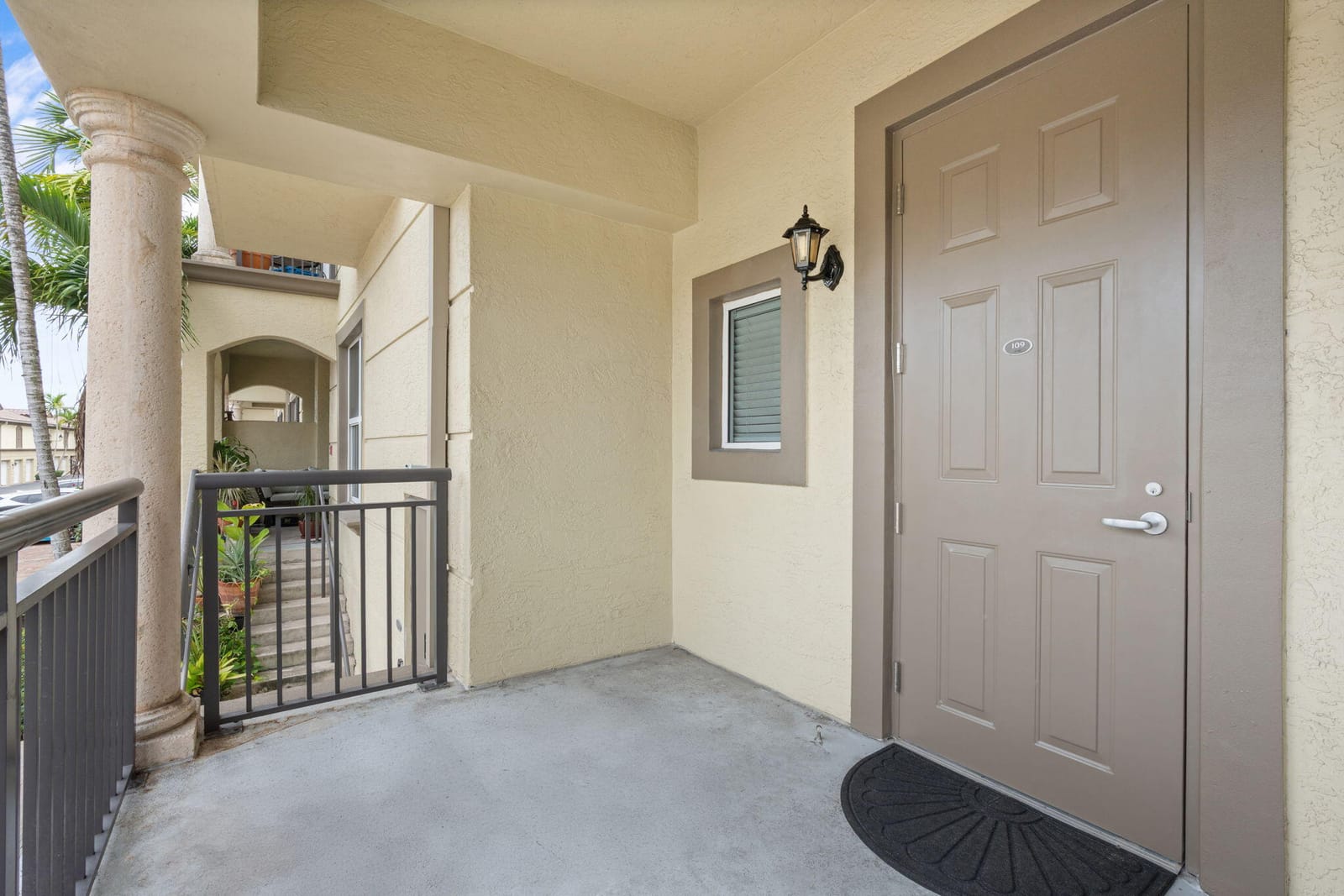 2617 NE 14th Avenue 109 — photo 3