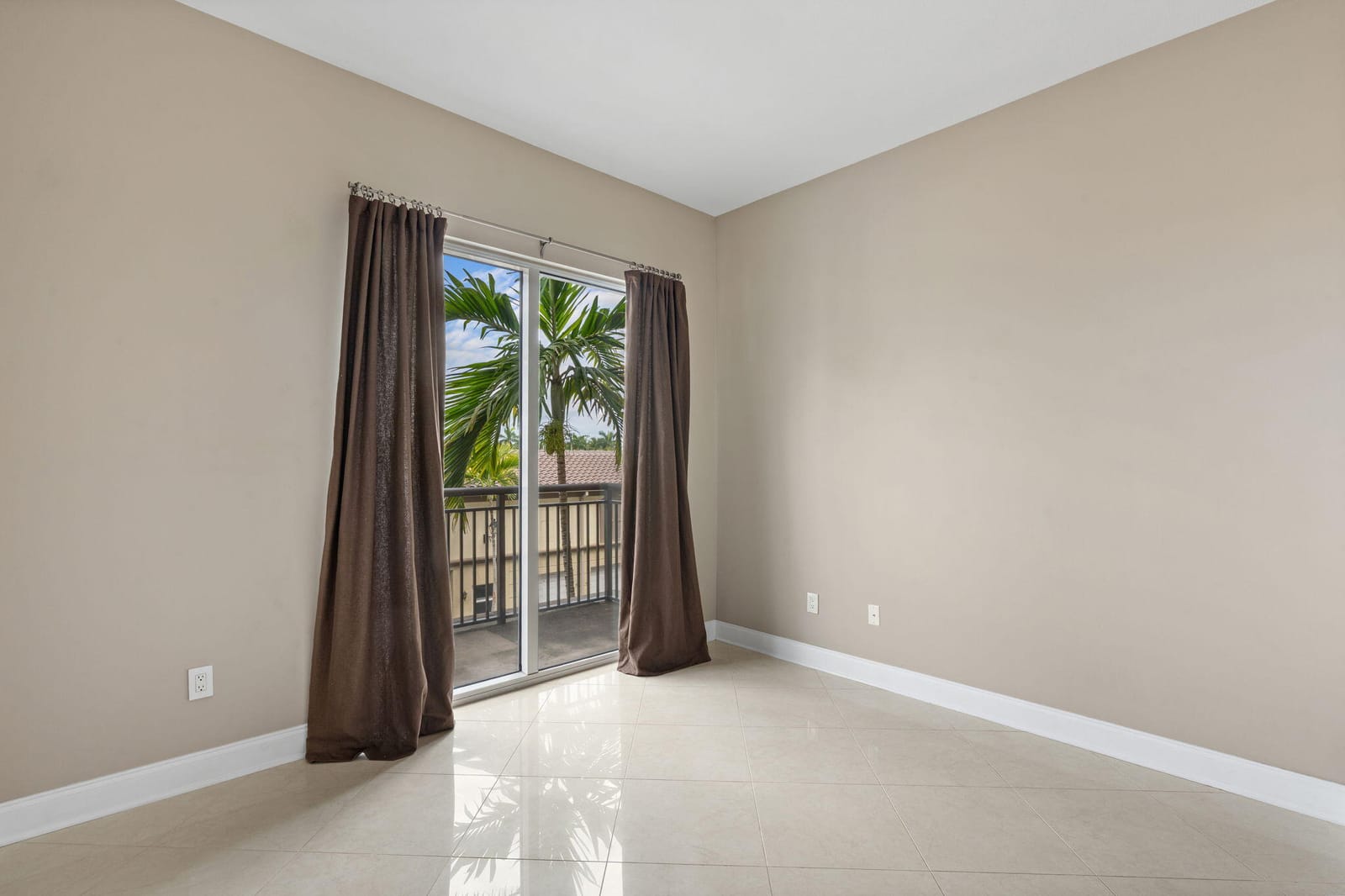 2617 NE 14th Avenue 109, Wilton Manors, FL 33334 photo 22