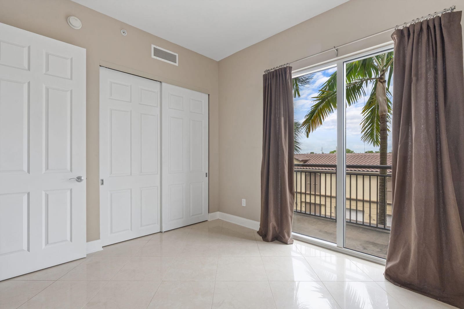 2617 NE 14th Avenue 109, Wilton Manors, FL 33334 photo 23