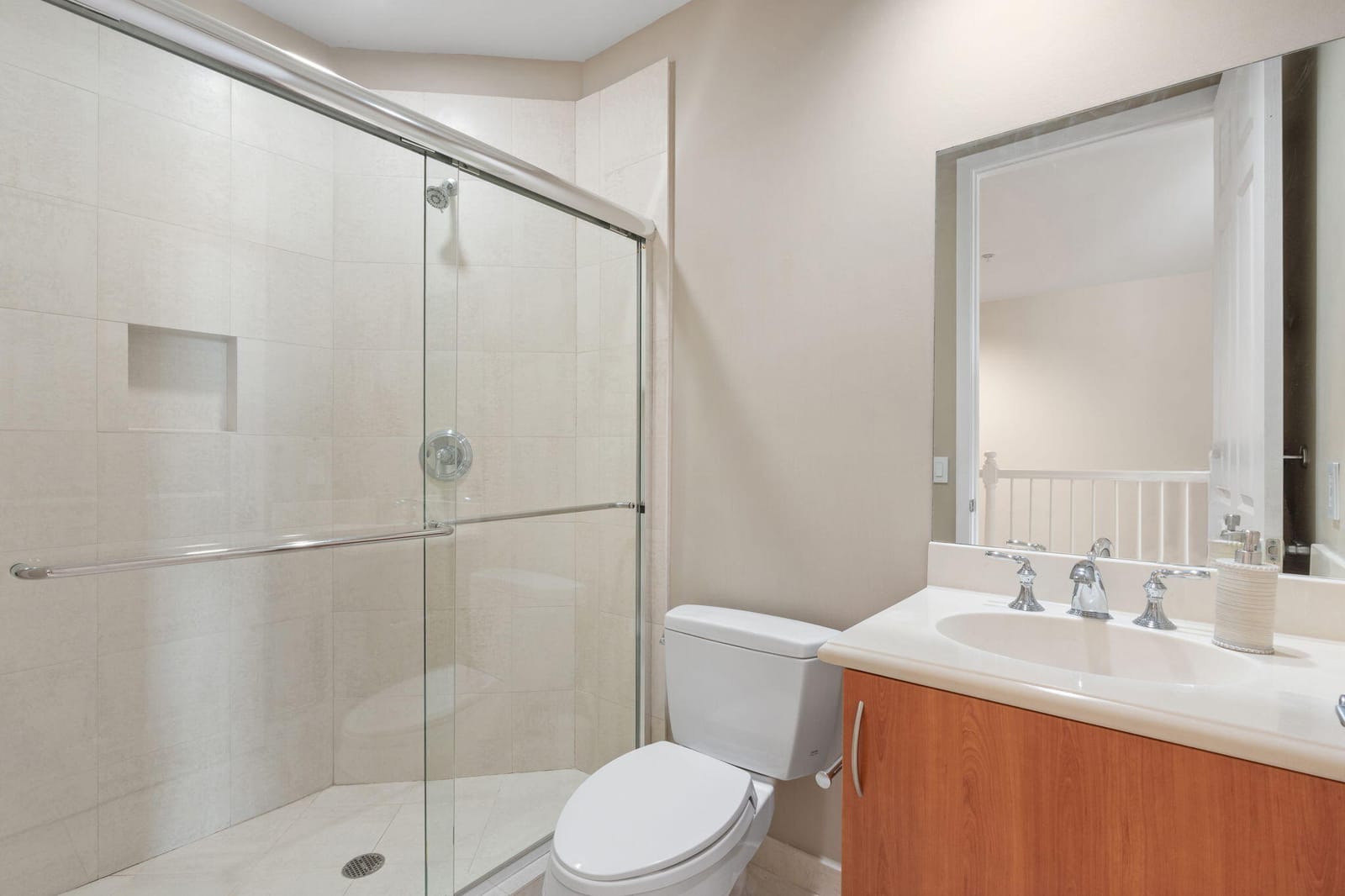 2617 NE 14th Avenue 109, Wilton Manors, FL 33334 photo 24
