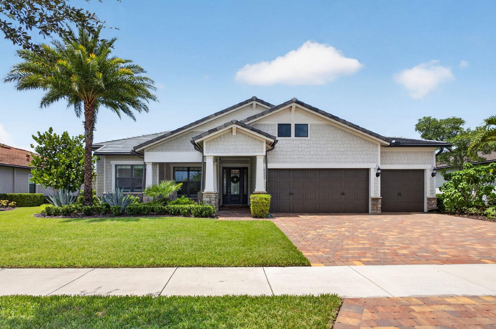9223 Balsamo Drive, Palm Beach Gardens, FL 33412 photo 6