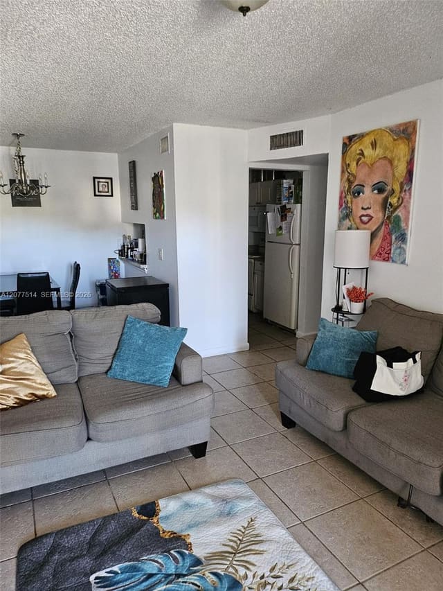 1838 Abbey Road 208, Abbey Park Gardens I Cond, West Palm Beach, FL
