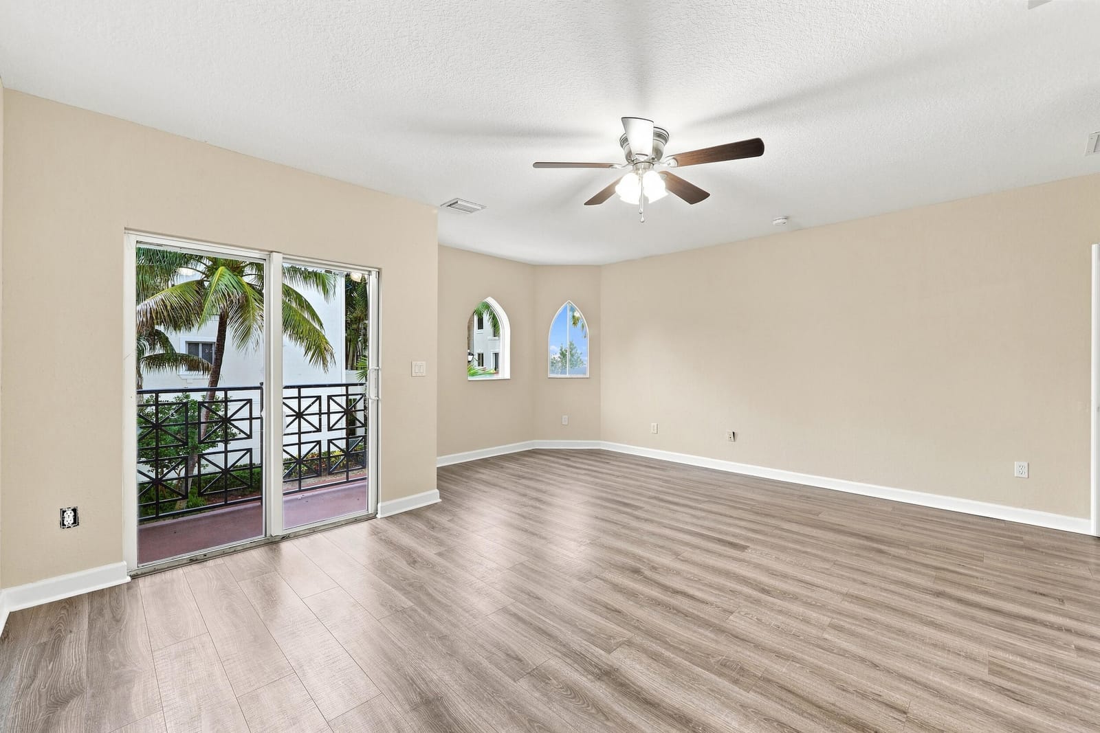 1803 Coastal Bay Boulevard — photo 10