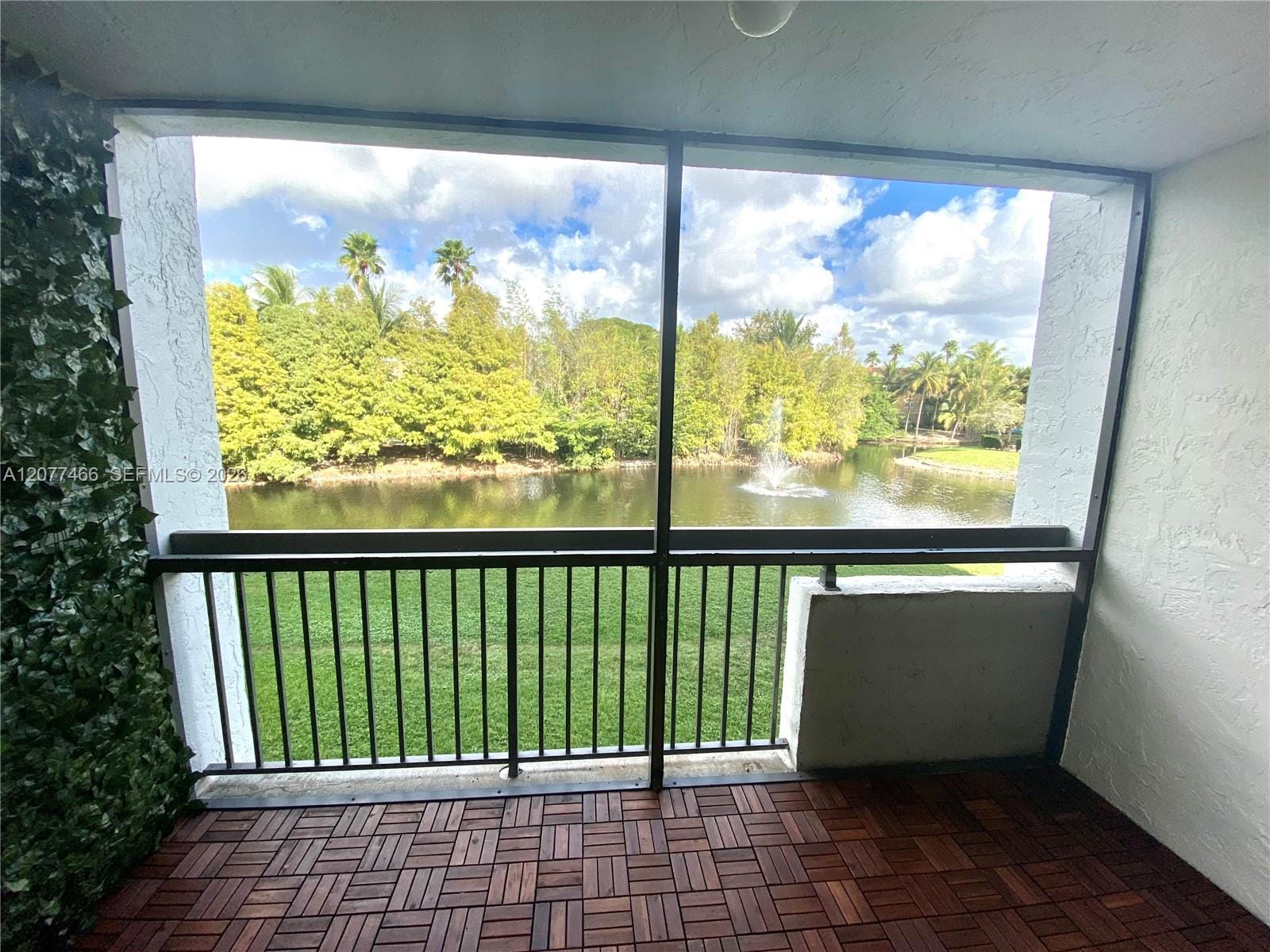 721 N Pine Island Road 213 — photo 11
