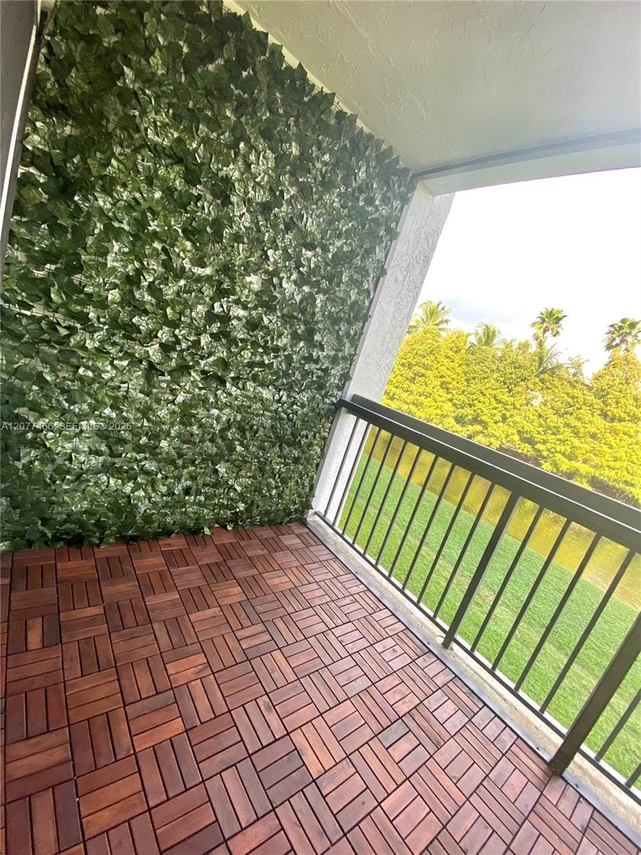 721 N Pine Island Road 213 — photo 10