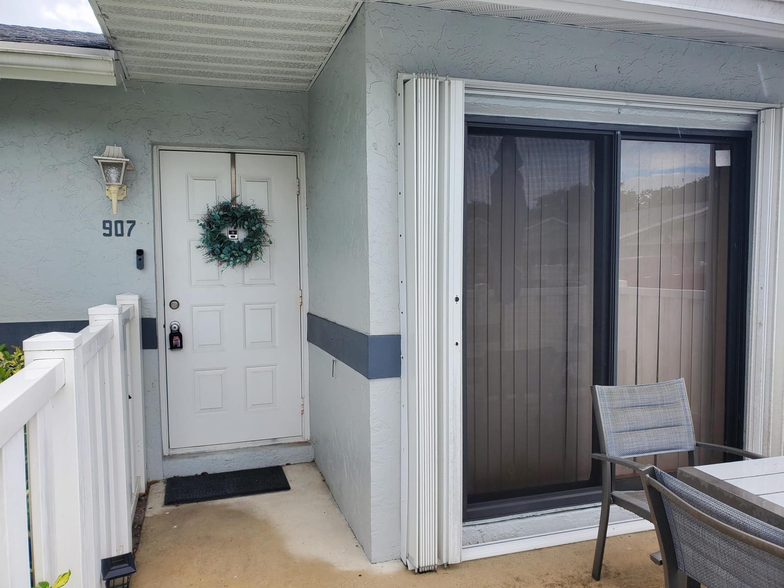 2641 Gately Drive E 907, West Palm Beach, FL 33415