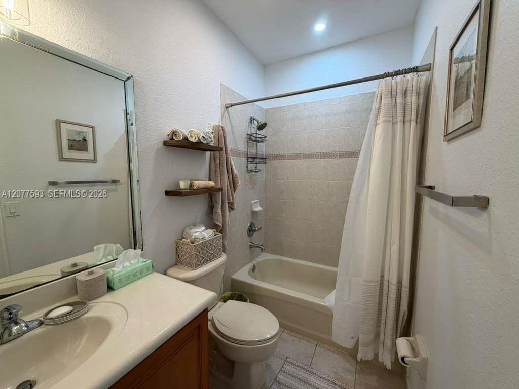 7940 NW 108th Place — photo 8