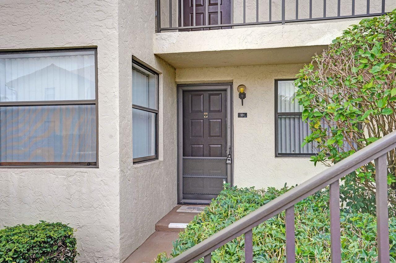 7674 Tahiti Lane 101 — photo 7