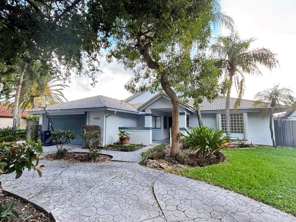 14629 Glencairn Road, Miami Lakes, FL 33016 photo 2