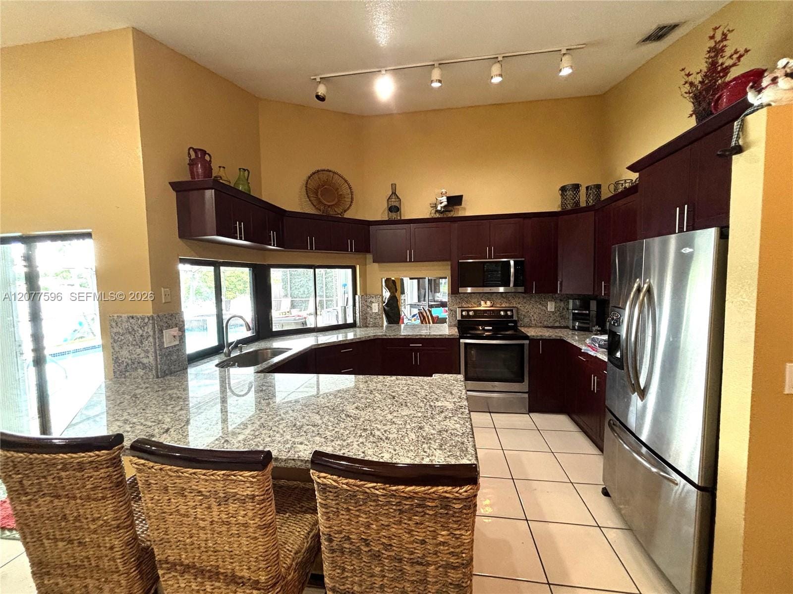 14629 Glencairn Road, Miami Lakes, FL 33016 photo 7