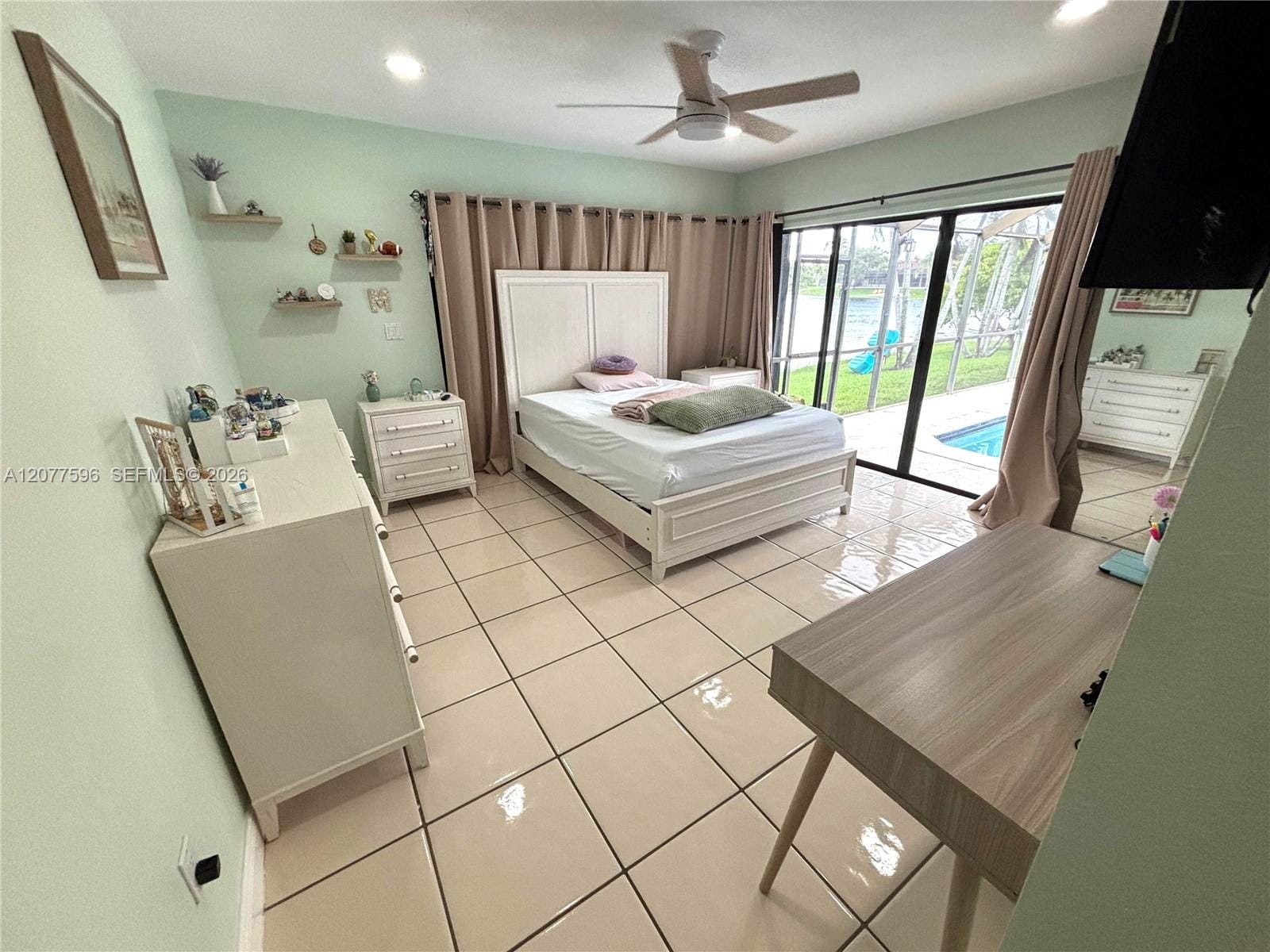 14629 Glencairn Road, Miami Lakes, FL 33016 photo 9