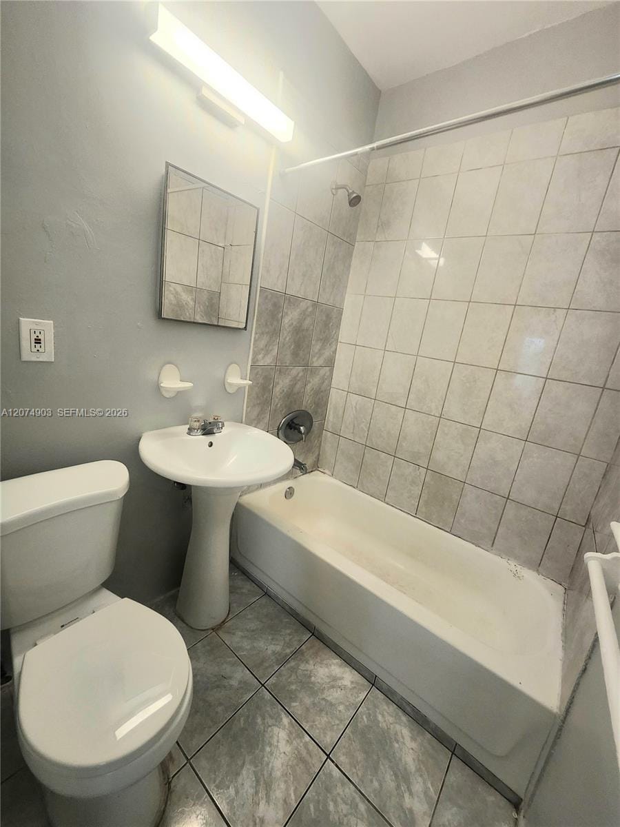 1507 Meridian Avenue 5 — photo 9