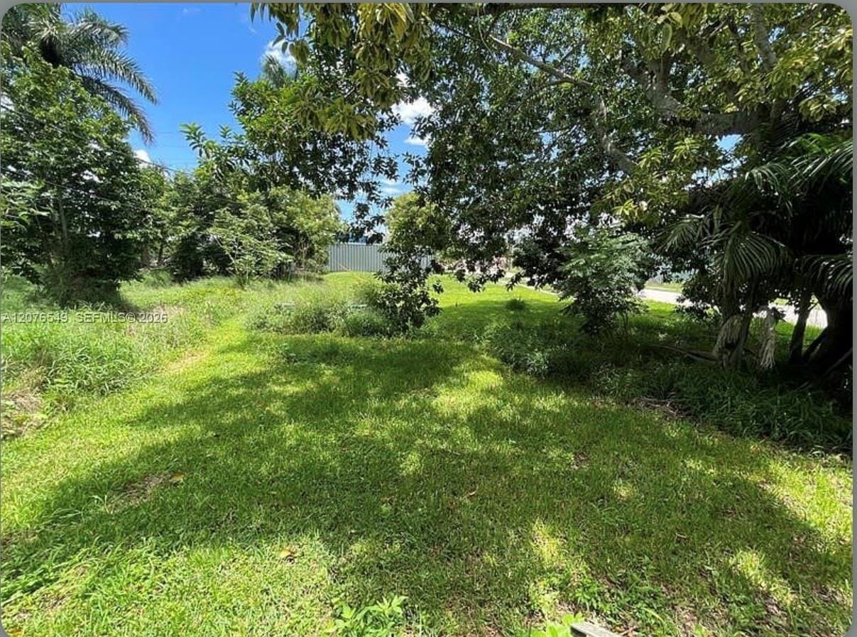 398 Cypress Avenue, Pahokee, FL 33476 photo 4