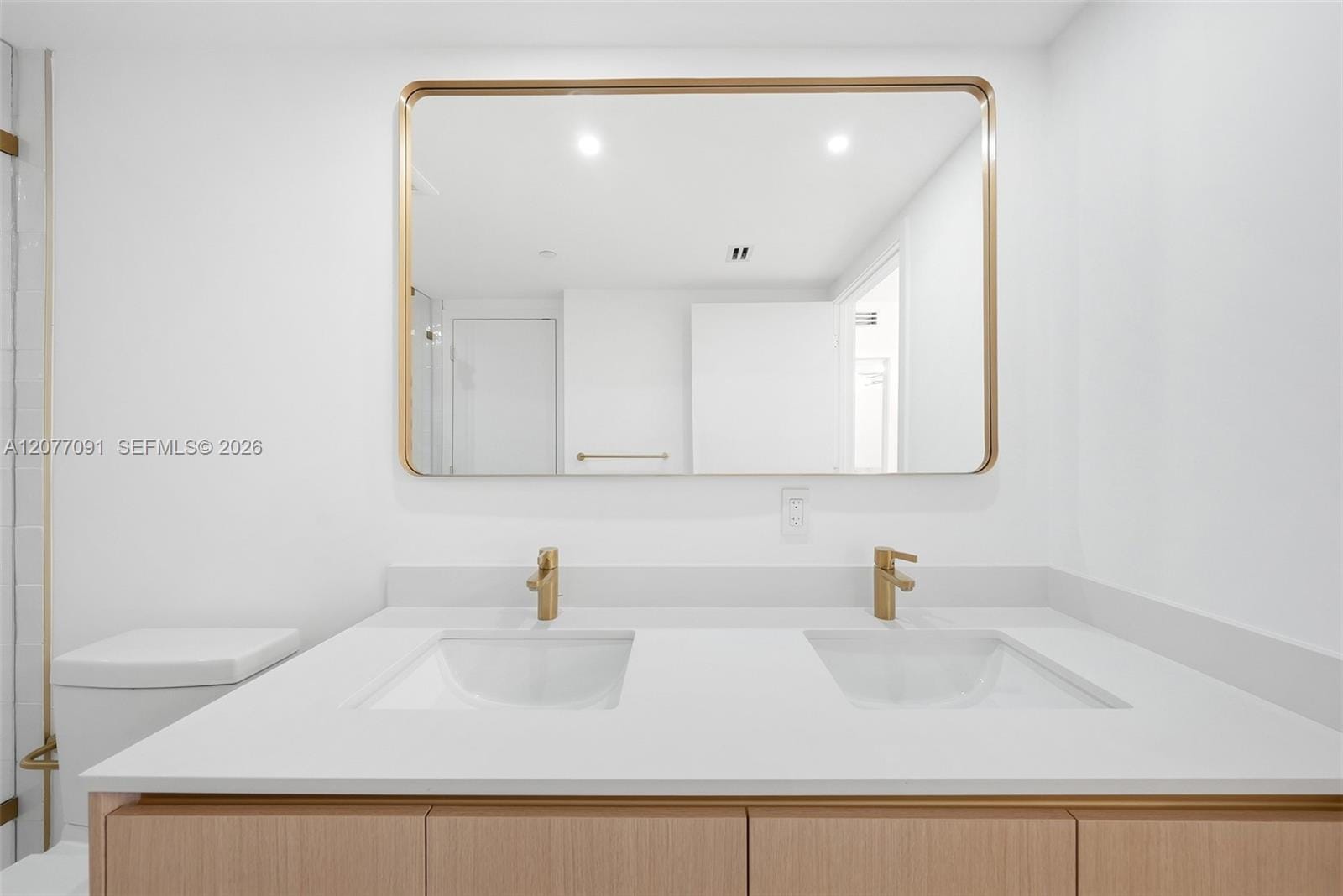 90 NE 32nd 411, Miami, FL 33137 photo 15