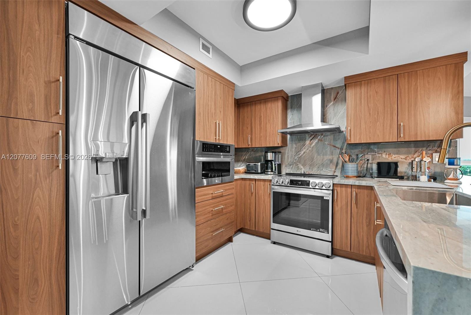 250 Sunny Isles Boulevard 3-804 — photo 3