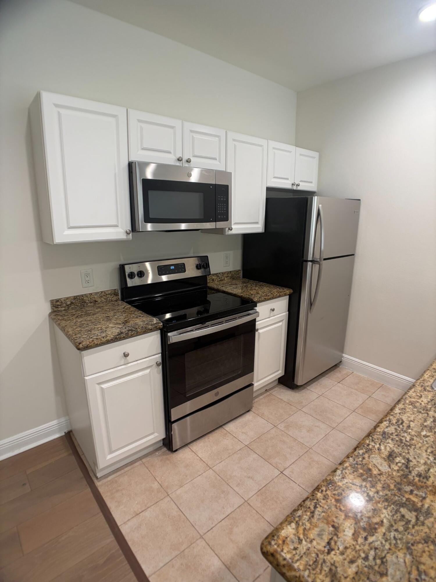 150 SE 3RD Avenue 13 — photo 6