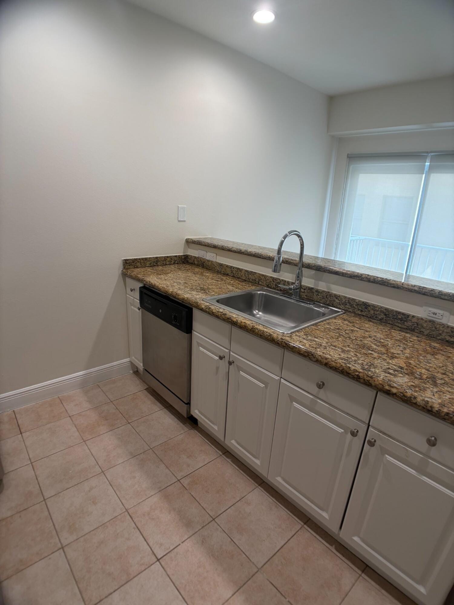 150 SE 3RD Avenue 13 — photo 7