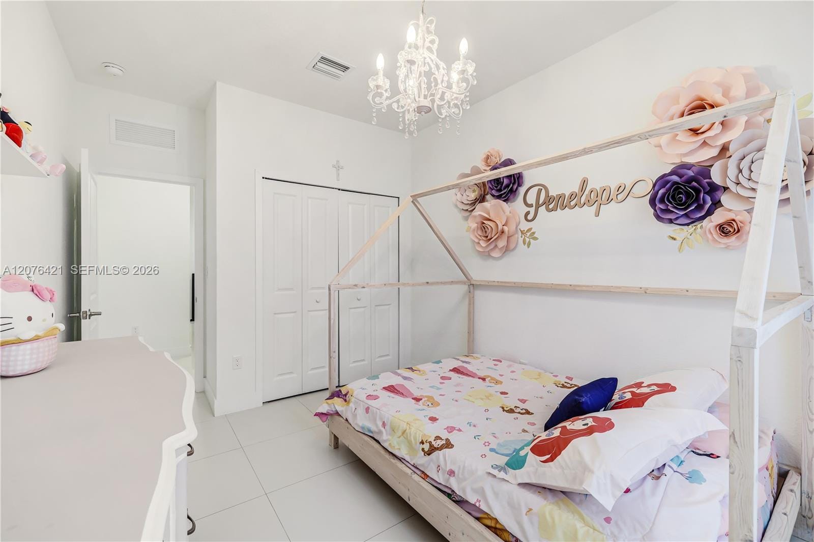 519 SW 91st Place — photo 3
