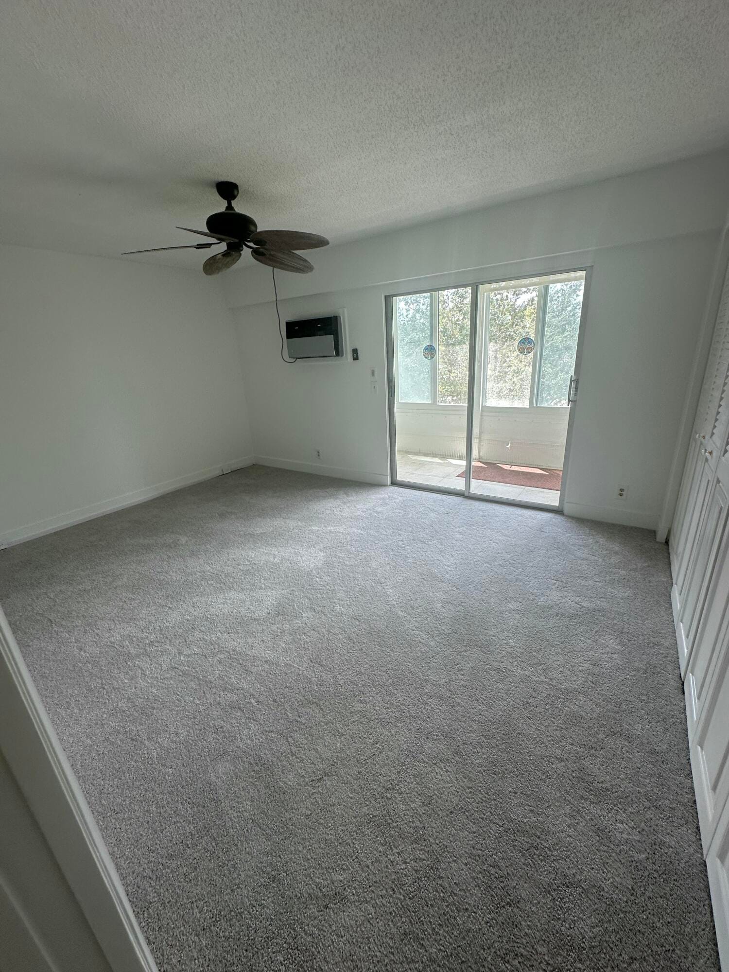 205 MANSFIELD Way E — photo 5