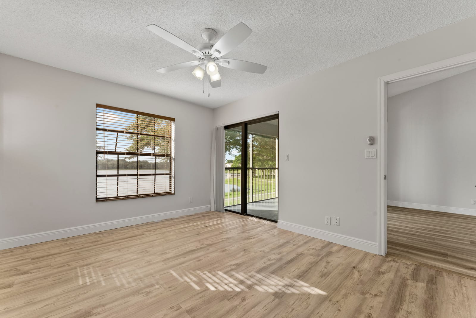 2900 Olivewood Terrace 201 — photo 8