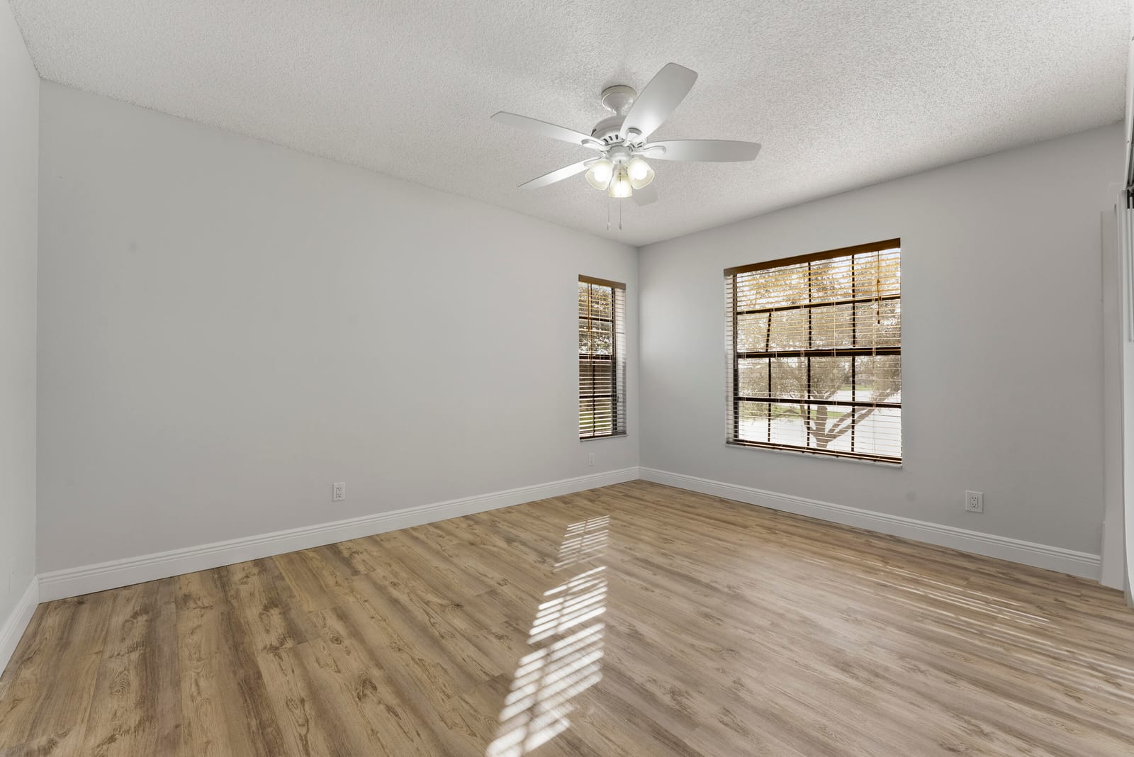2900 Olivewood Terrace 201 — photo 10