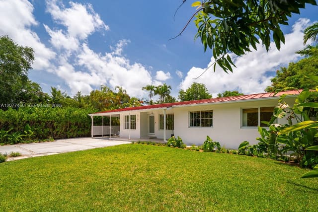 6761 SW 76th Terrace, South Miami, FL 33143